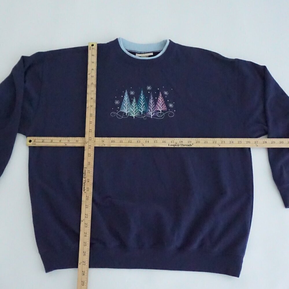 Vintage M&C Sportswear Navy Embroidered Winter Christmas Trees Crew Sweater 2X - Picture 4 of 11
